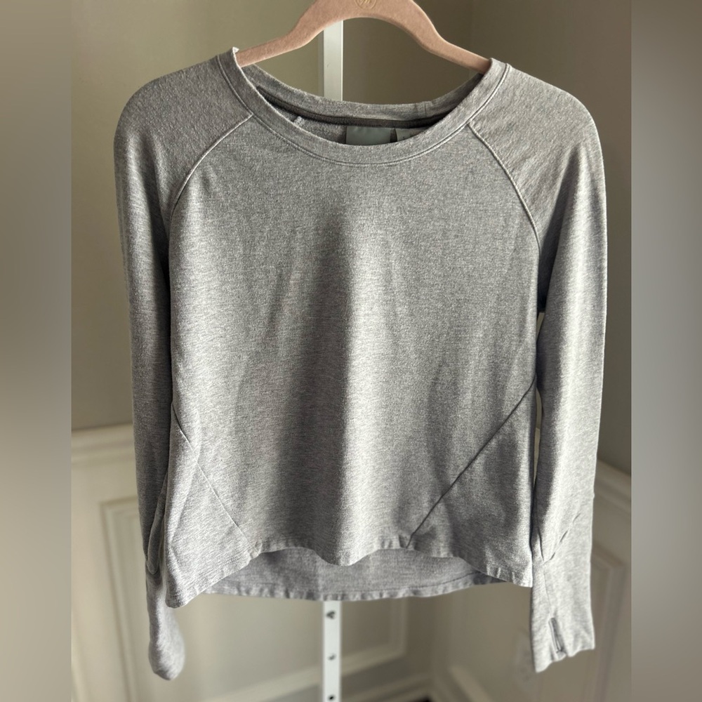 Athleta Heather Gray Long Sleeve Tee, size small
